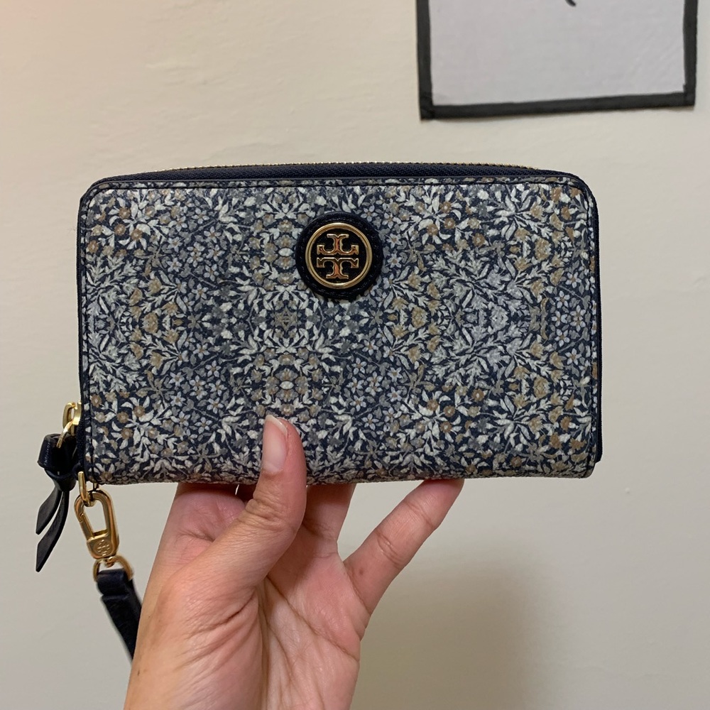 Tory Burch Wallet/Wristlet